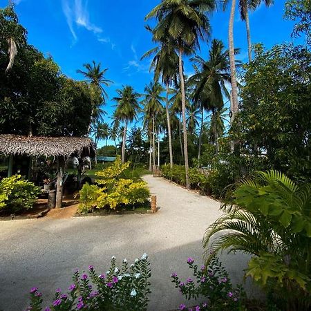 Elena Garden Resort And Restaurant Trincomalee Exterior photo
